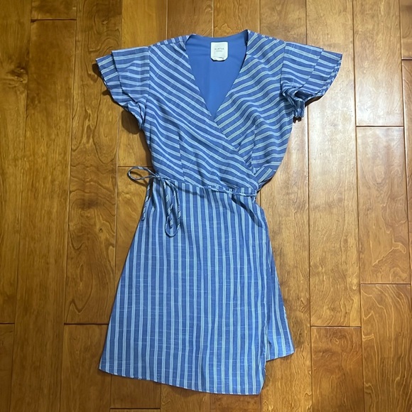 Harper Heritage Blue & White Striped Wrap Dress Size M Nautical Coastal Preppy - Picture 1 of 12